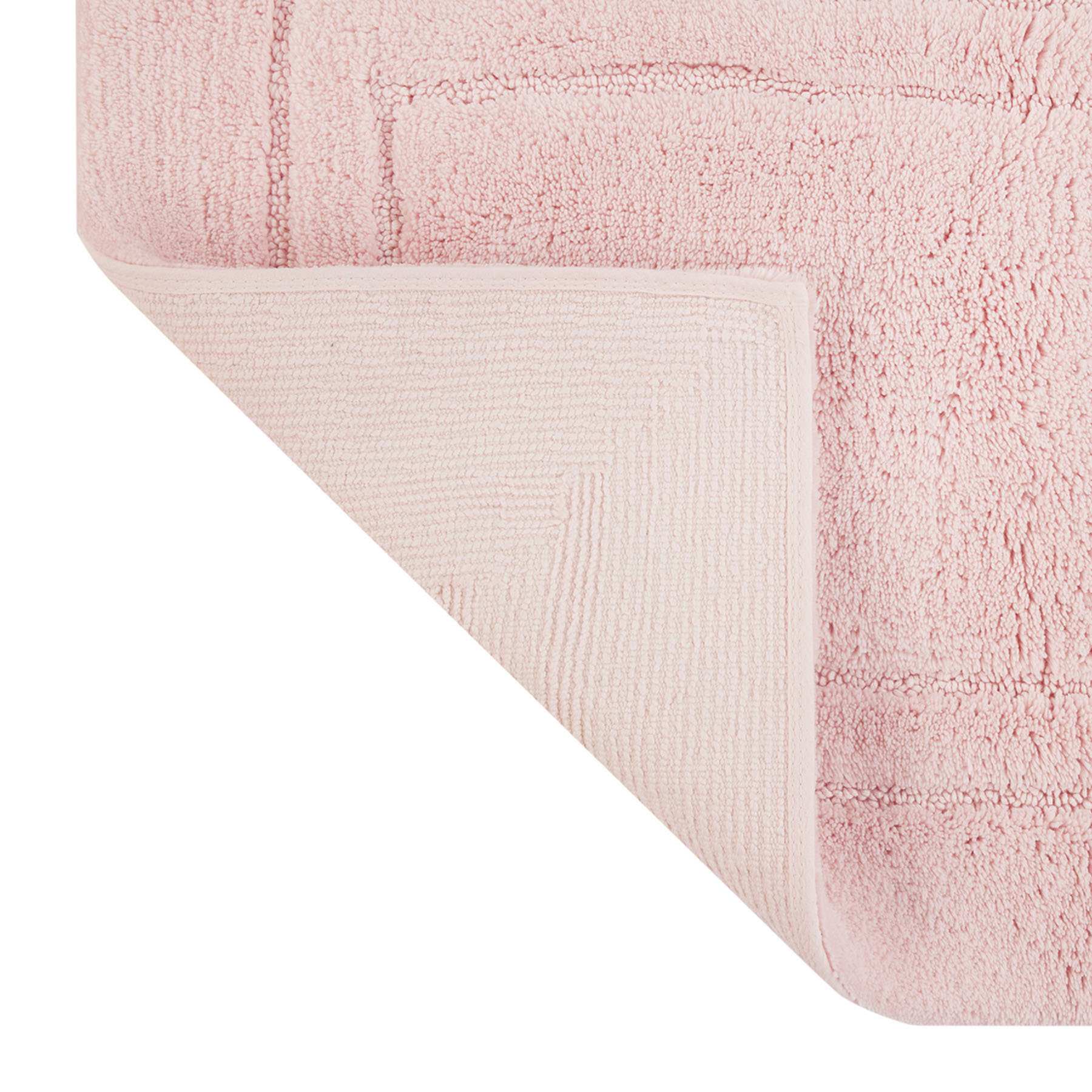Honeybloom Racetrack Pink Bath Rug, 17x24