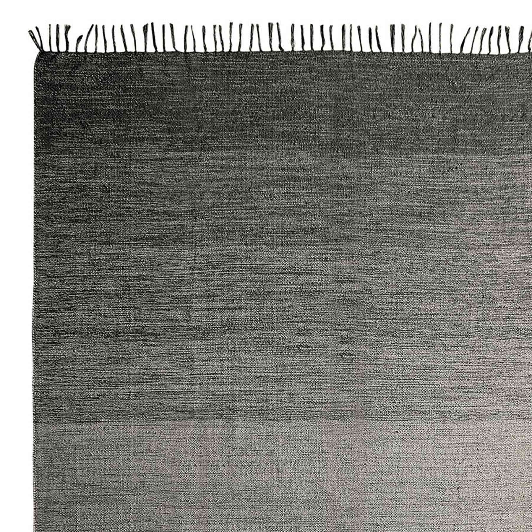(D521) Honeybloom Grey Ombre Fringe Area Rug, 5x7