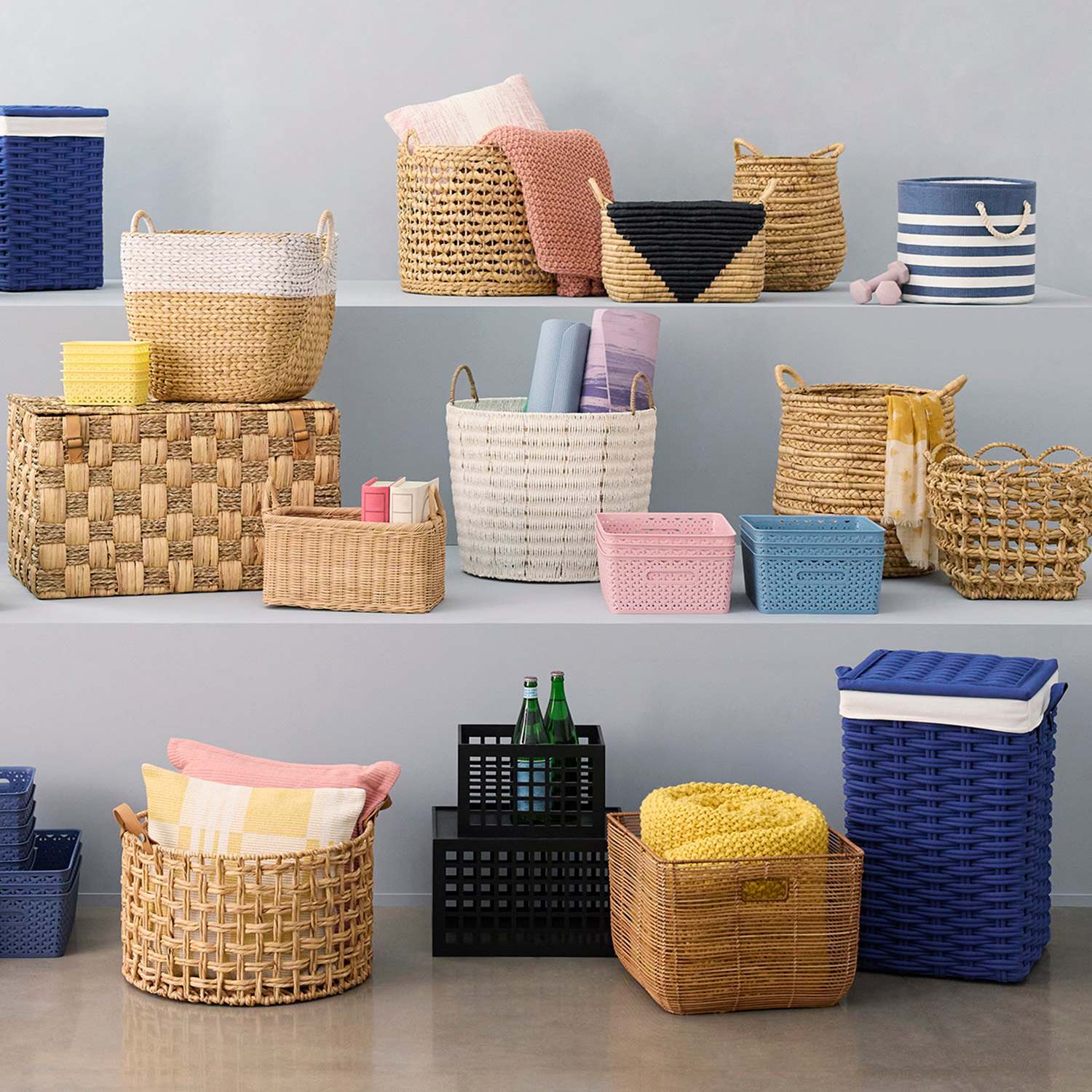 Natural & White Colorblock Water Hyacinth Basket, Large
