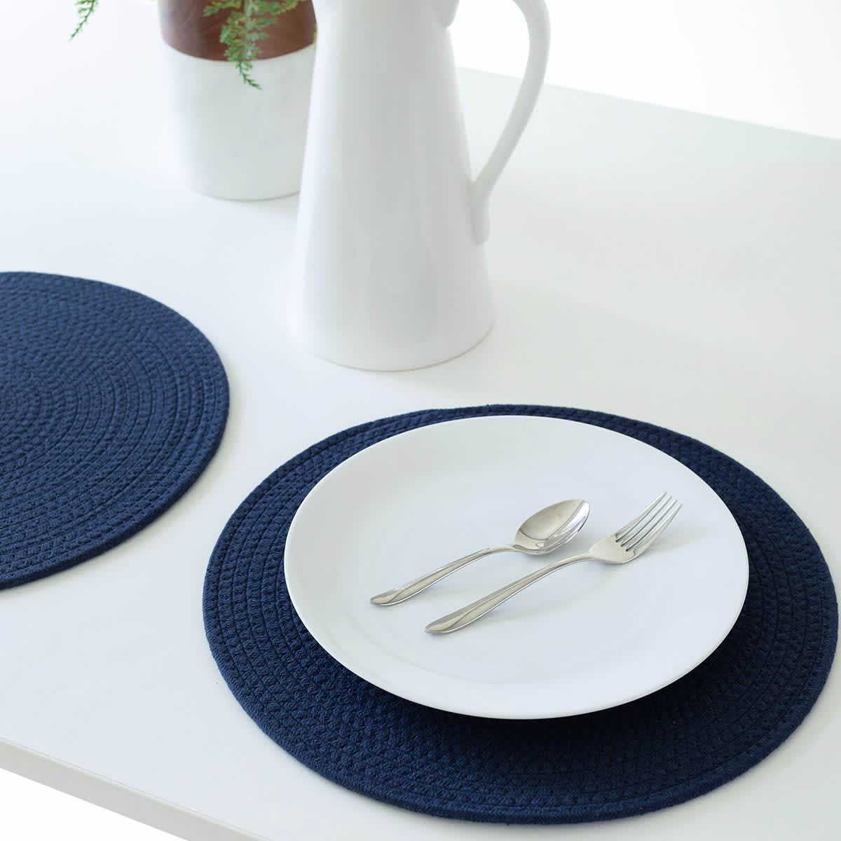 Avilla Navy Round Placemat, 15"