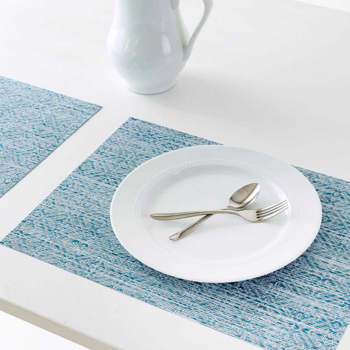 Set of 6 Yale Blue Nala Woven Vinyl Placemats, 13x18