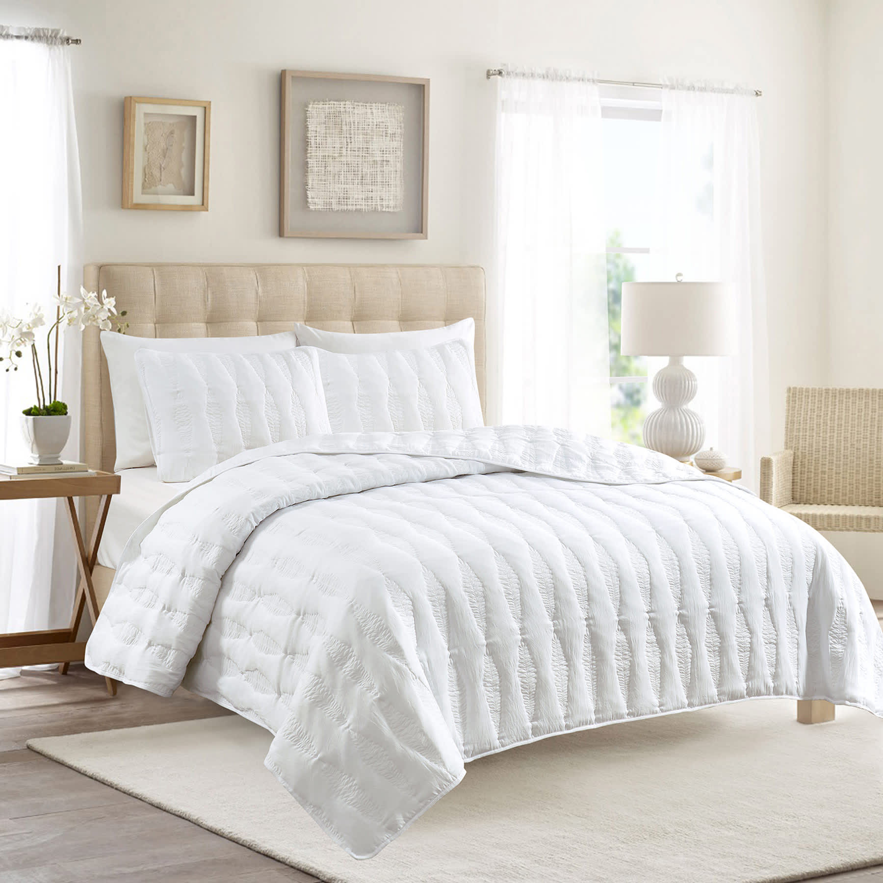 Providence 3-Piece White Embroidered Quilt Set, Full/Queen