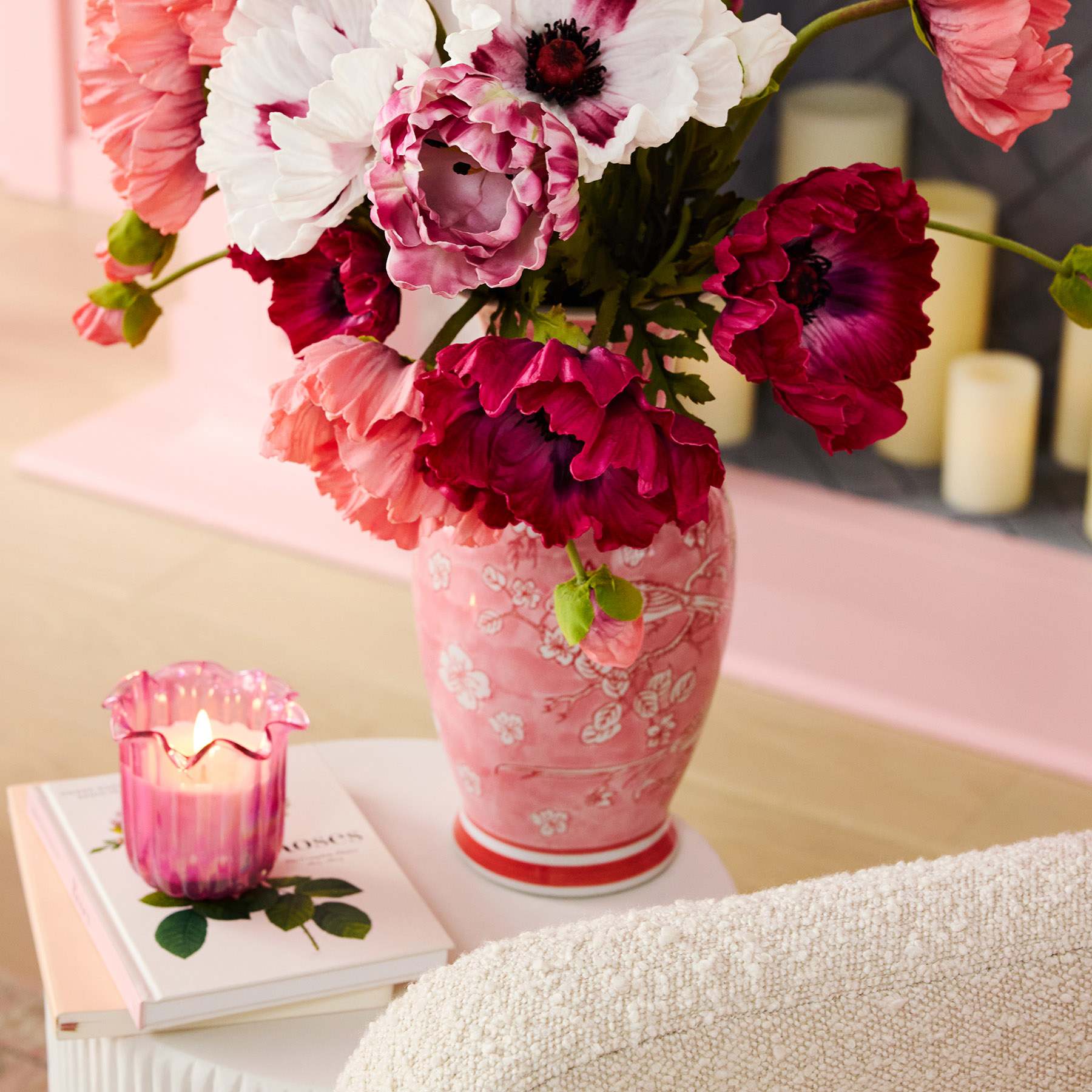 Pinkberry Macaron Scented Tulip Candle, 5oz