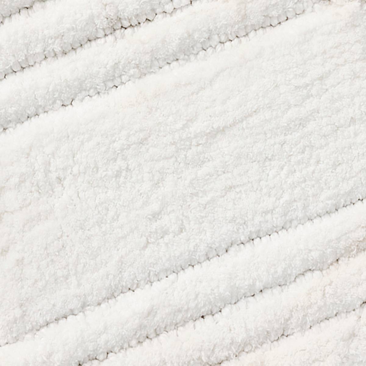 Montgomery White Bath Rug, 20x30