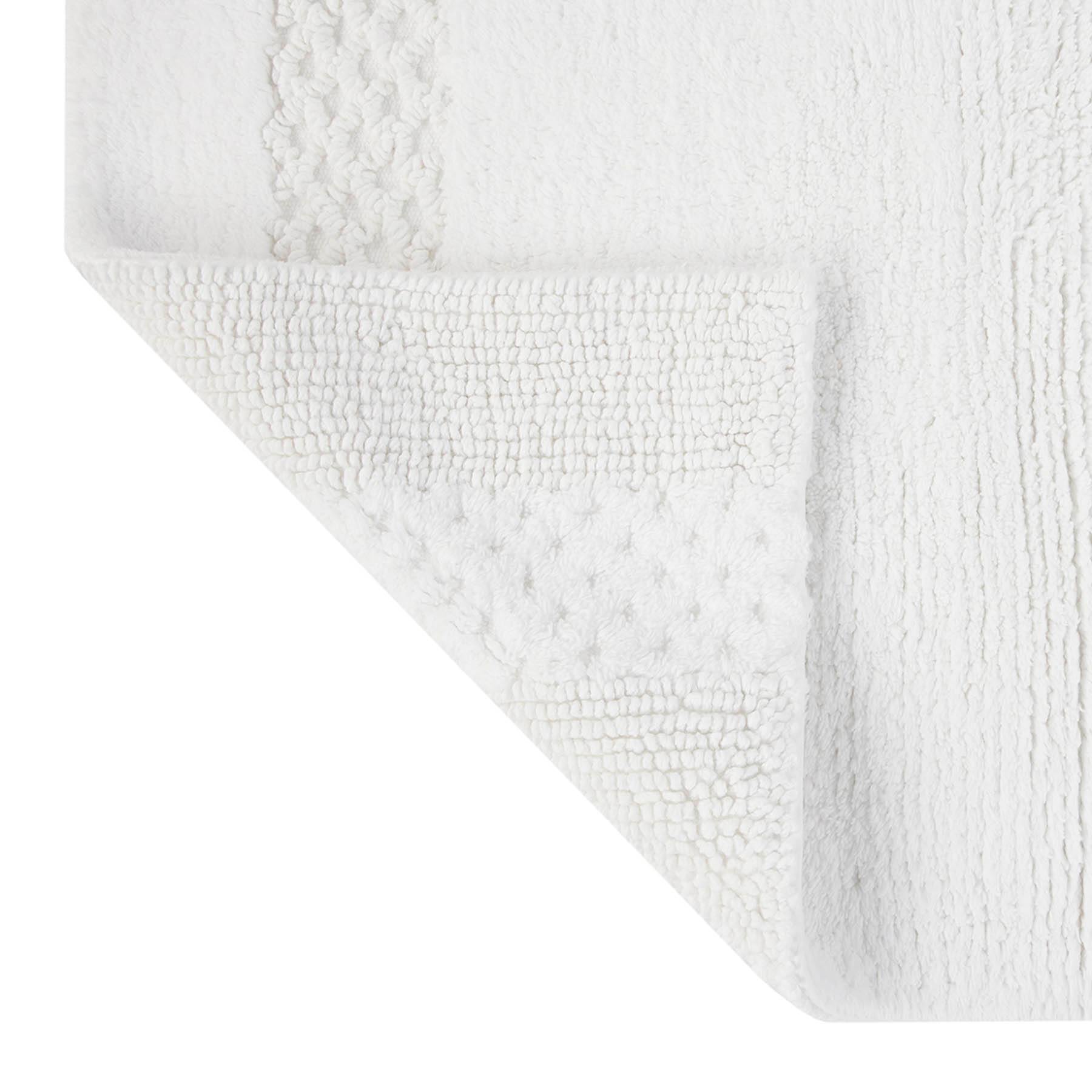 Providence Reversible White Bath Rug, 17x24