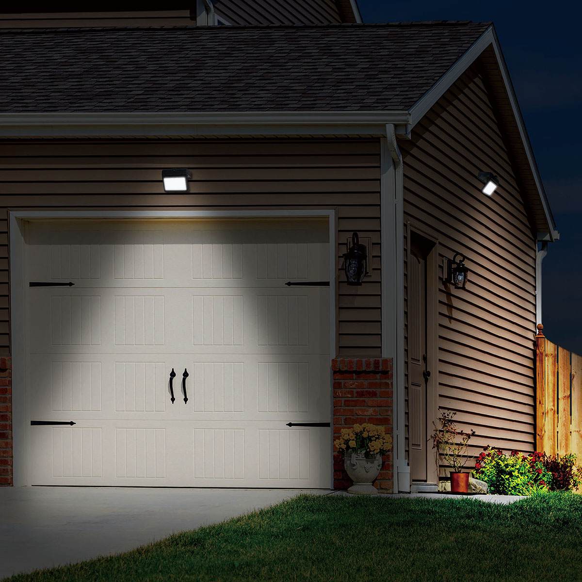 1000-Lumen Solar Black Motion Sensor Adjustable Light