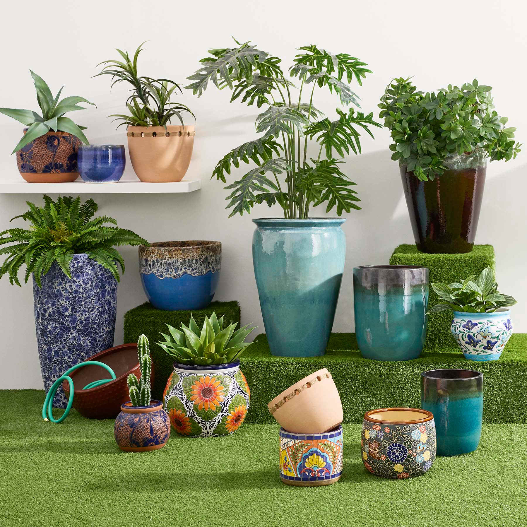 Madrid Mosaic Outdoor Planter, Medium
