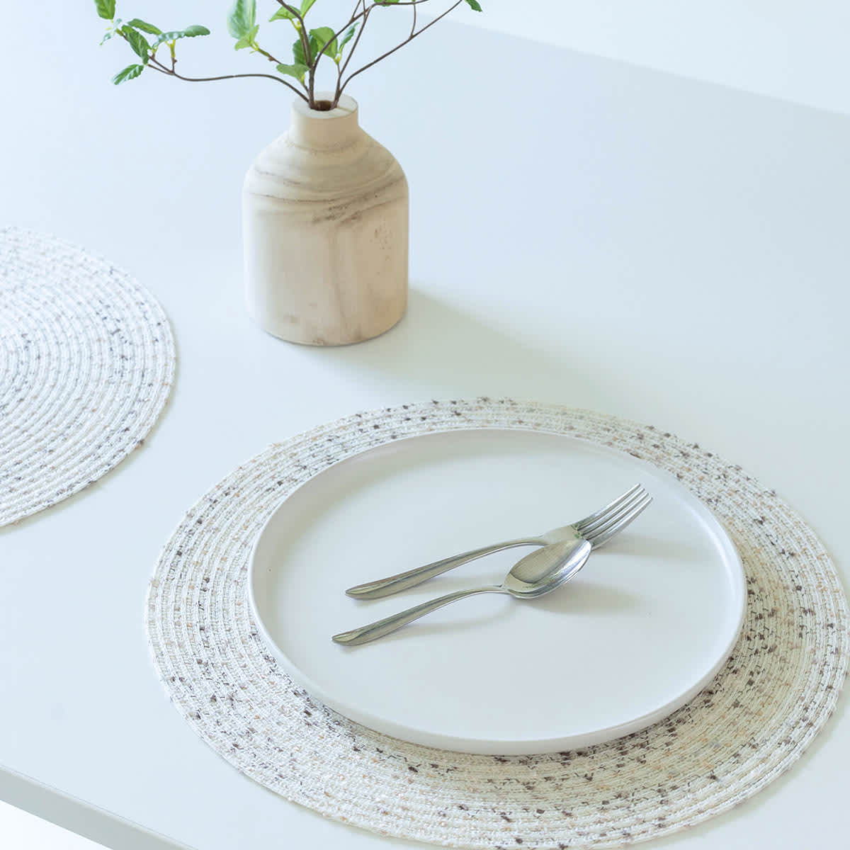 Set of 6 Dune Boucle Round Placemats, 15"