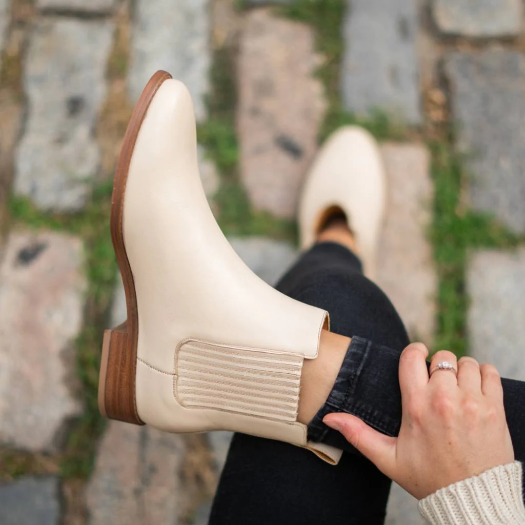 Dreamer | Beige - Thursday Boots