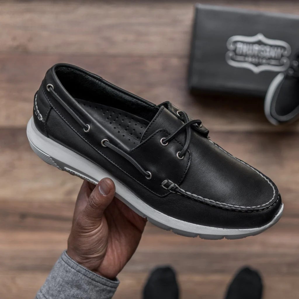 Handsewn Runner | Black - Thursday Boots
