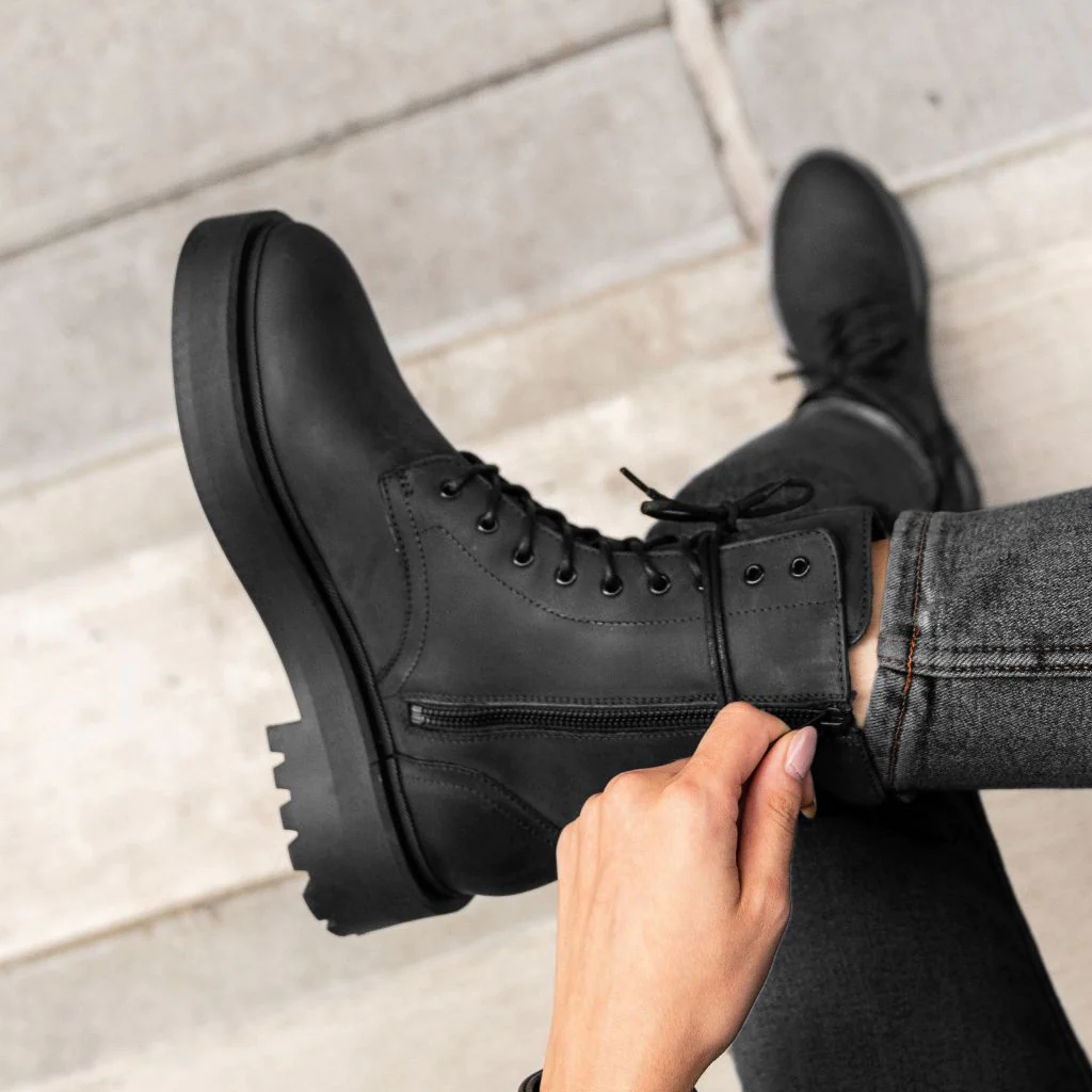 Quest | Black Matte - Thursday Boots