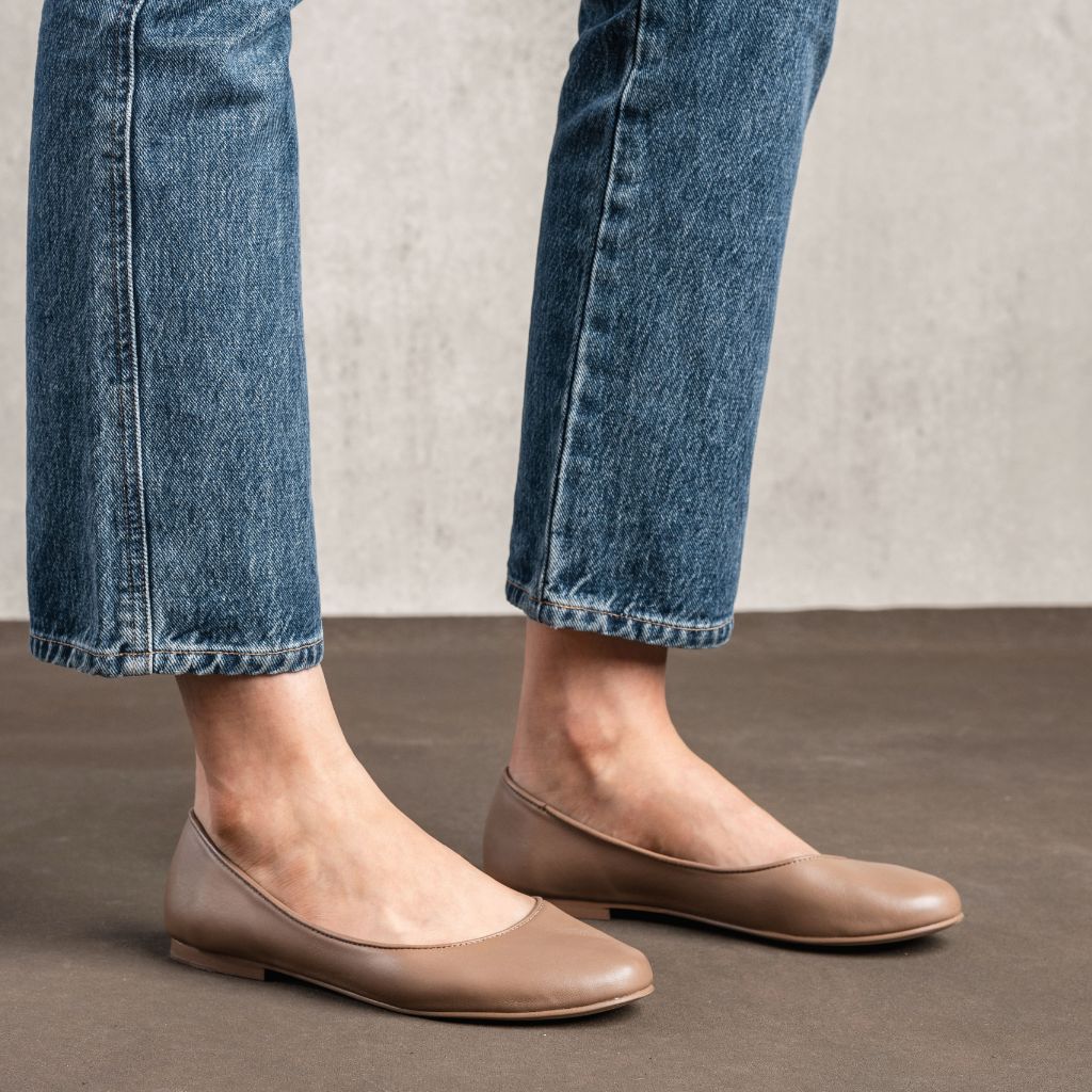 Feliz | Milk Coffee - Thursday Boots