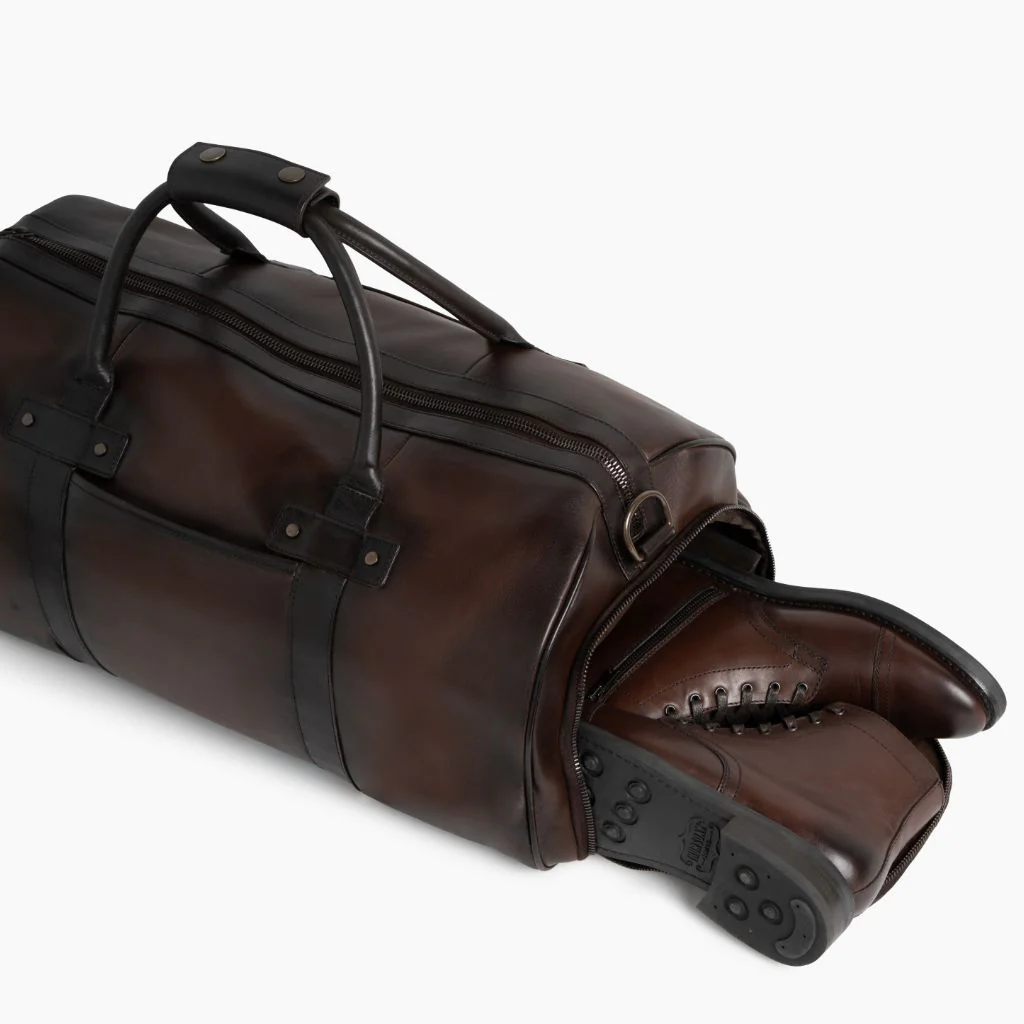 Weekender Bag - Minimalist Edition | Old English - Thursday Boots