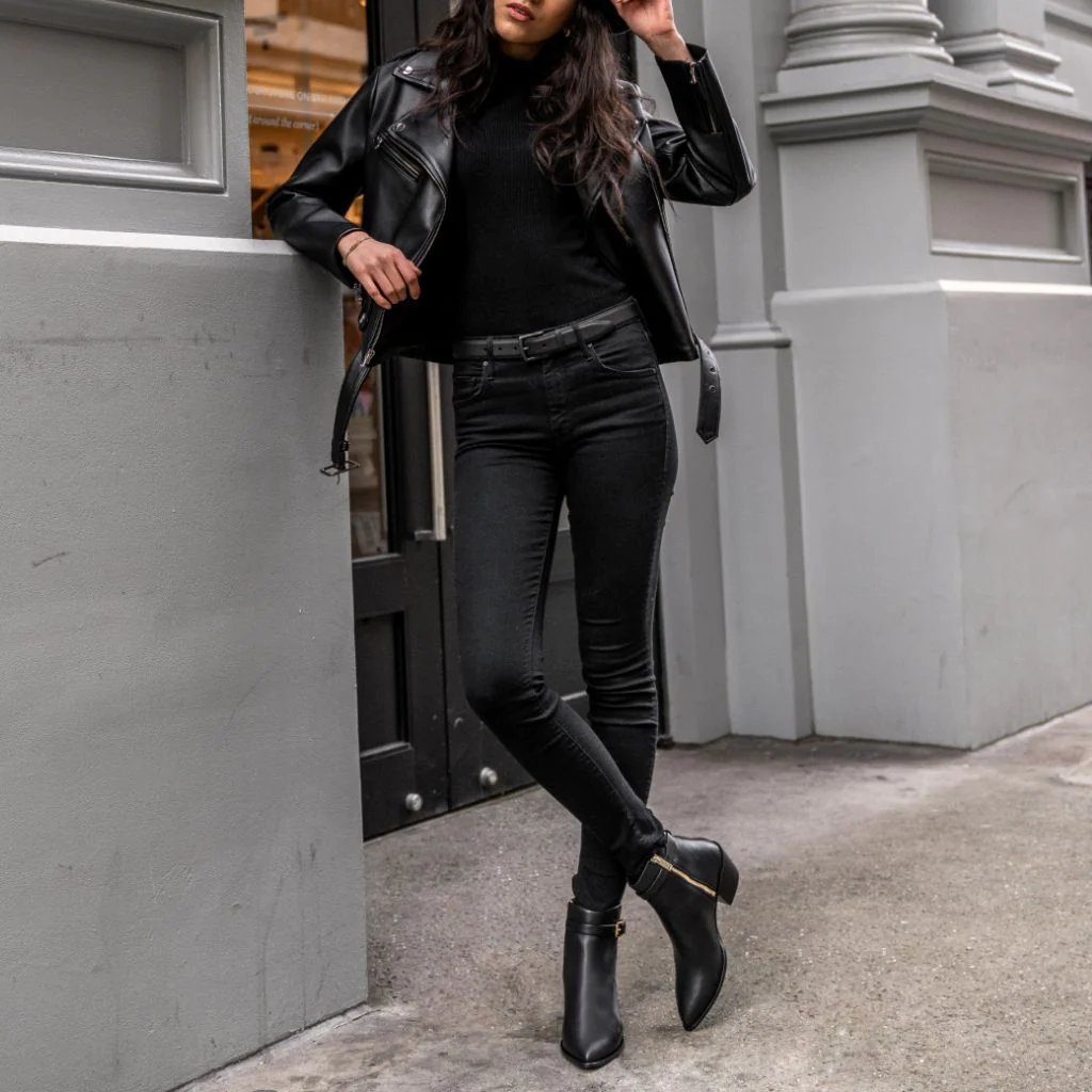 Charm | Black - Thursday Boots