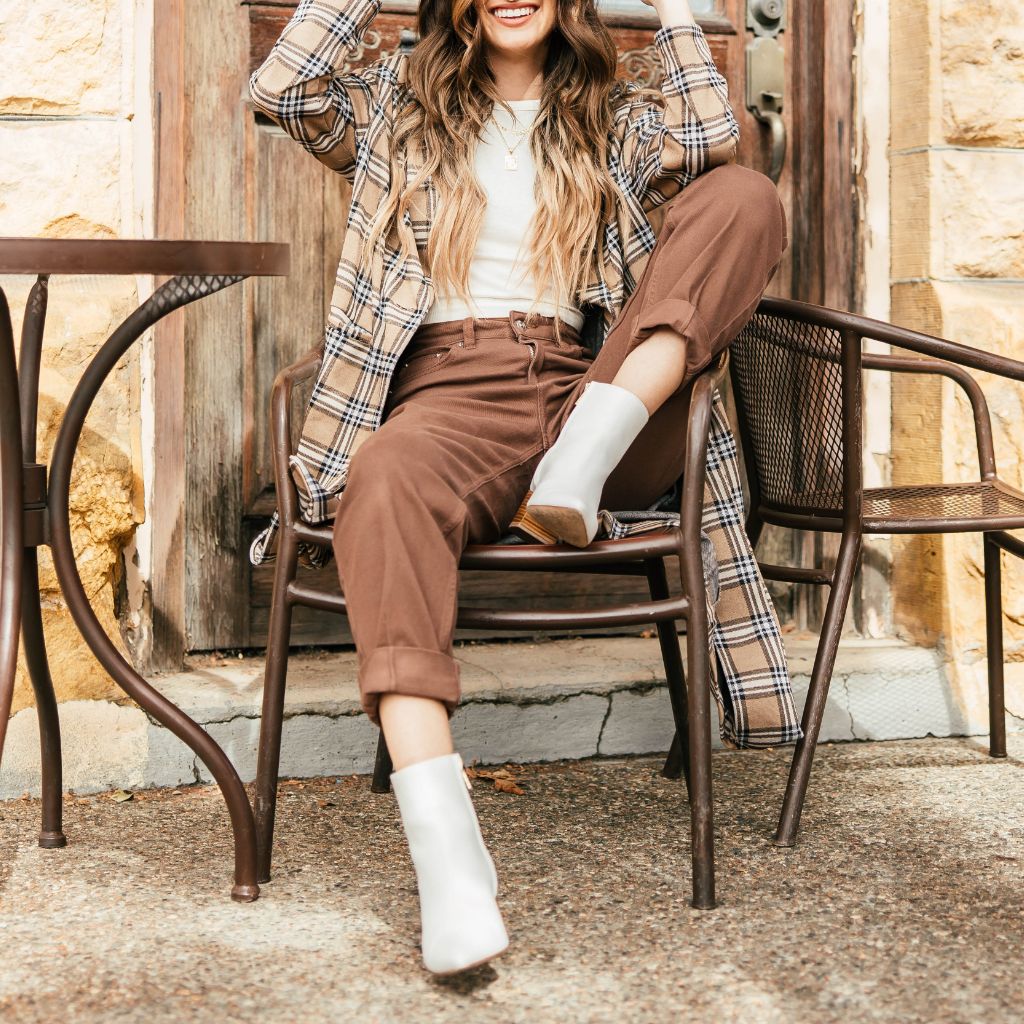 Luna | Ecru - Thursday Boots
