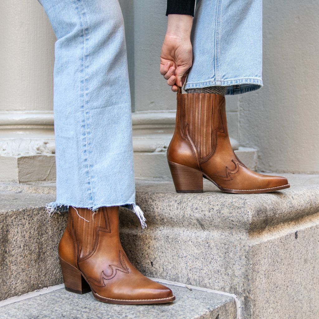Icon | Tan - Thursday Boots