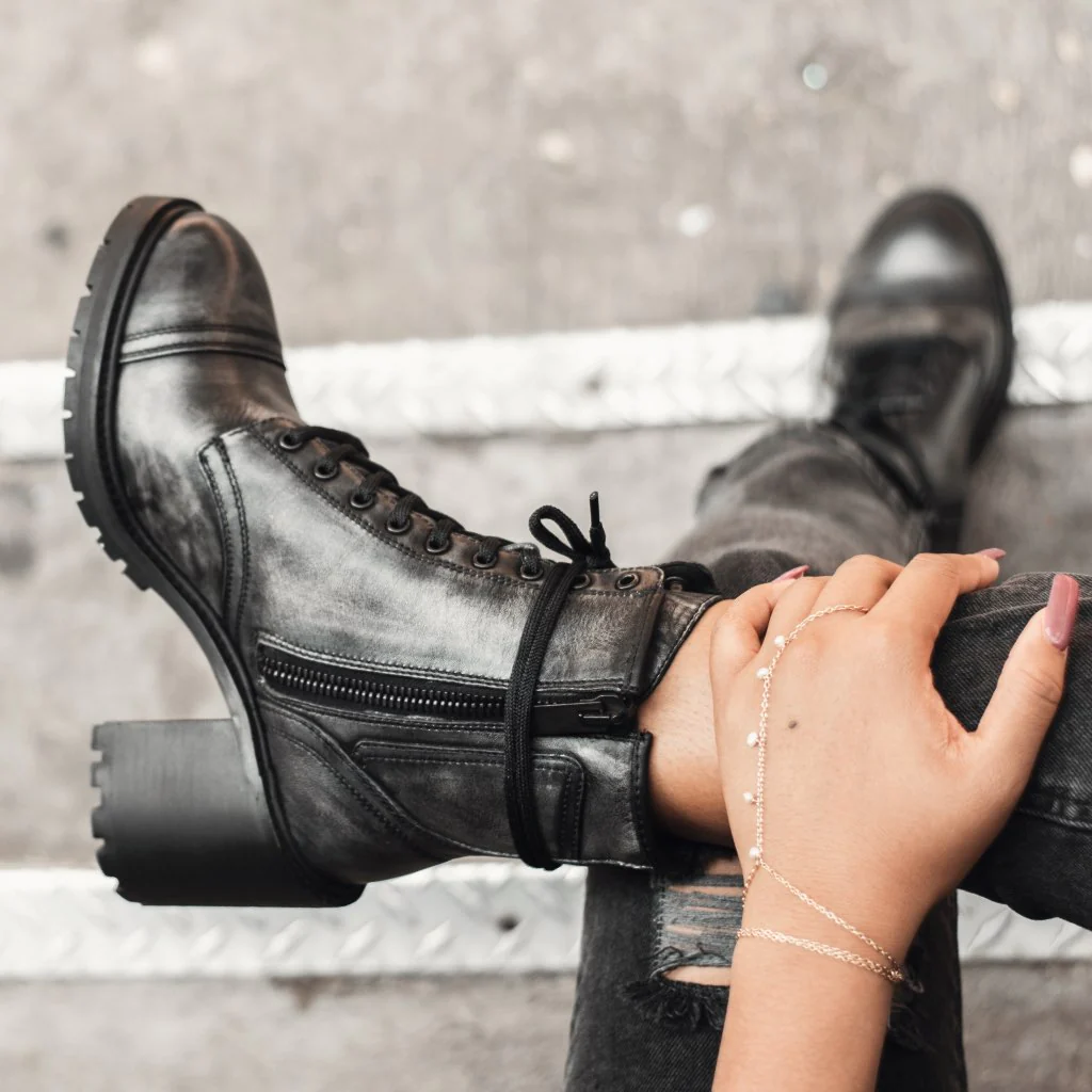 Rebel | Distressed Grey - Thursday Boots