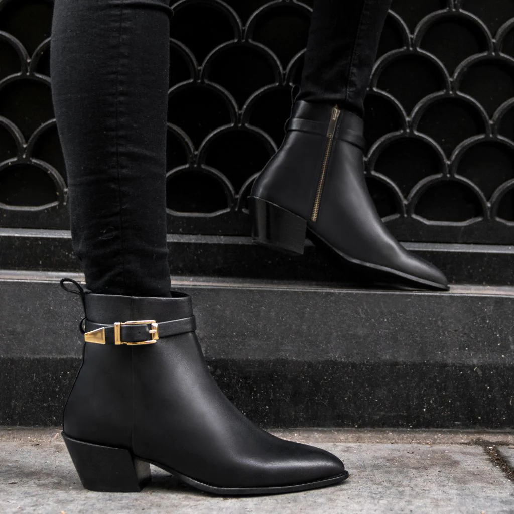Charm | Black - Thursday Boots