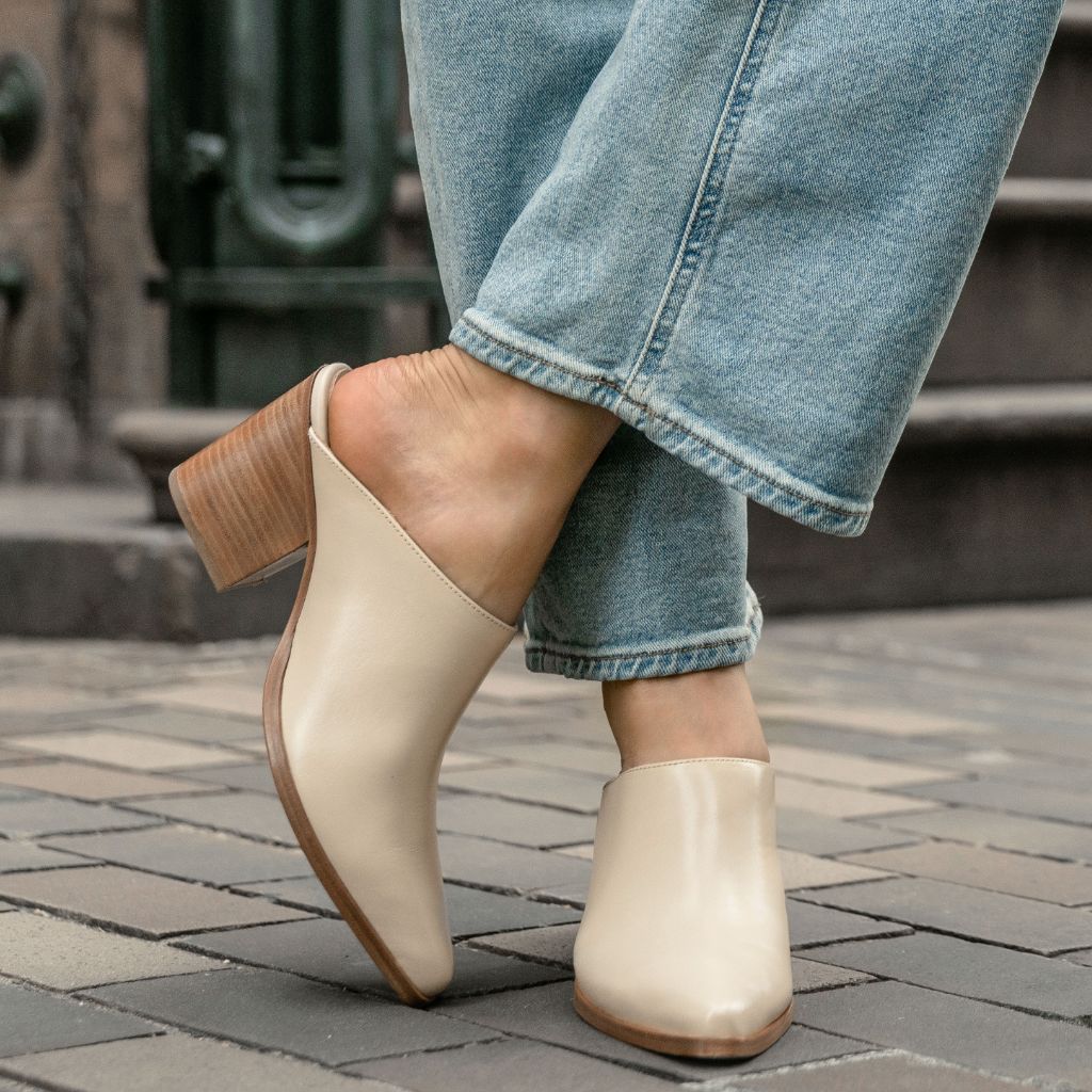 Summer | Ivory - Thursday Boots