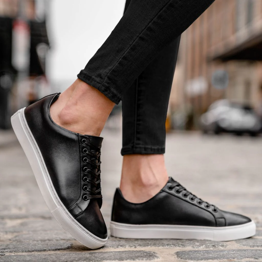 Women's Premier Low Top | Black - Thursday Boots