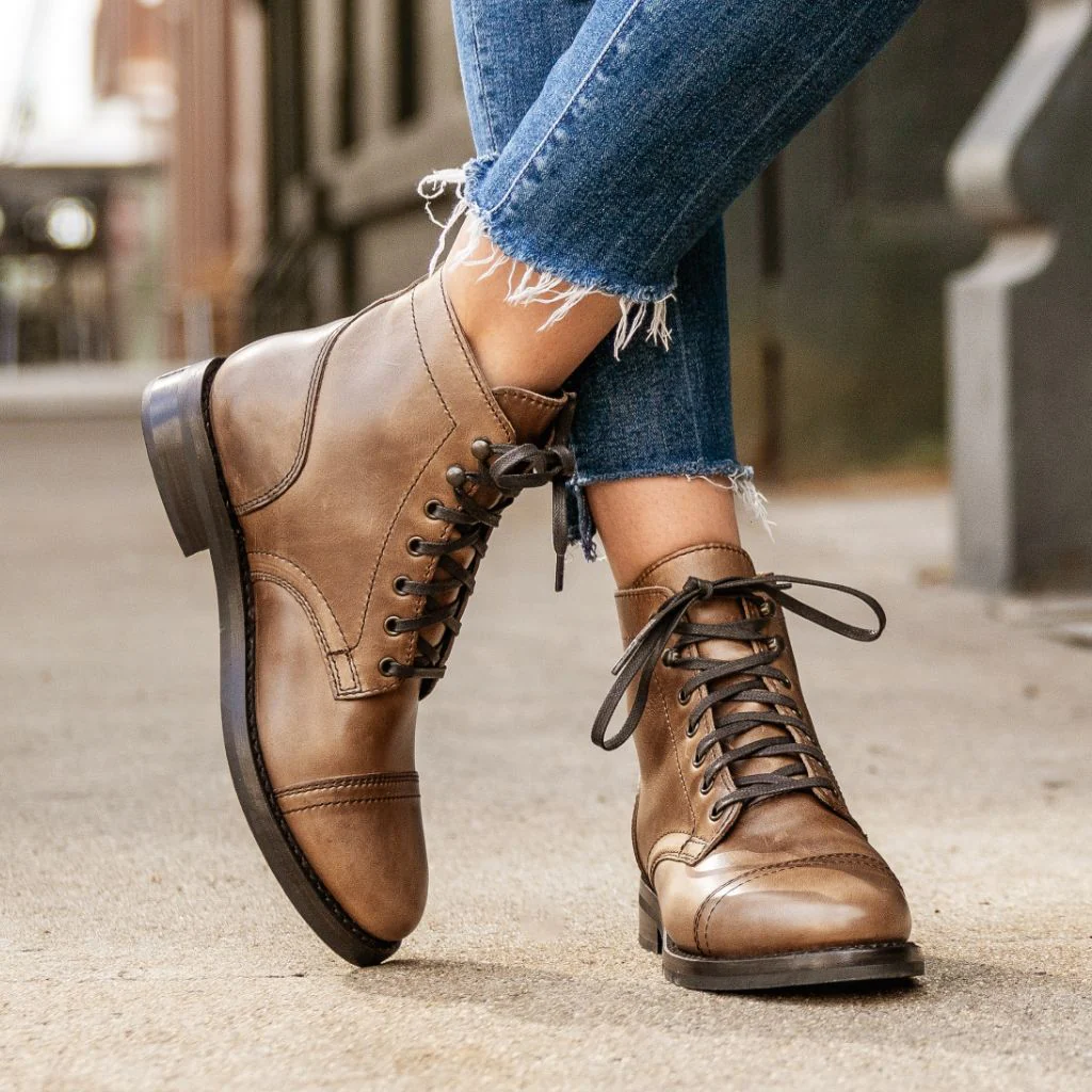 Captain | Natural - Thursday Boots