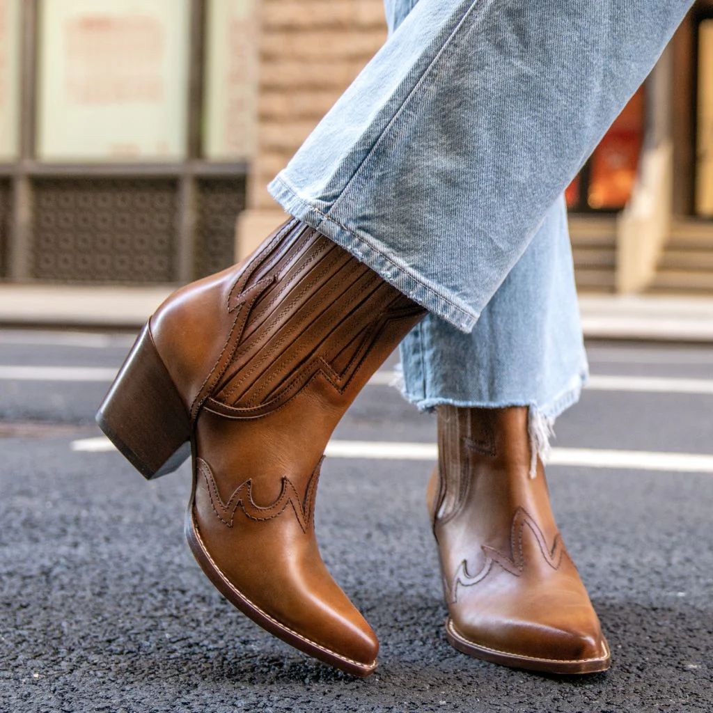 Icon | Tan - Thursday Boots