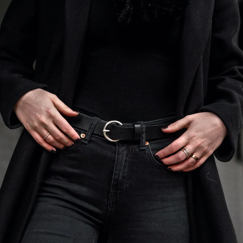 Women's Circle Leather Belt | Black - Thursday Boots