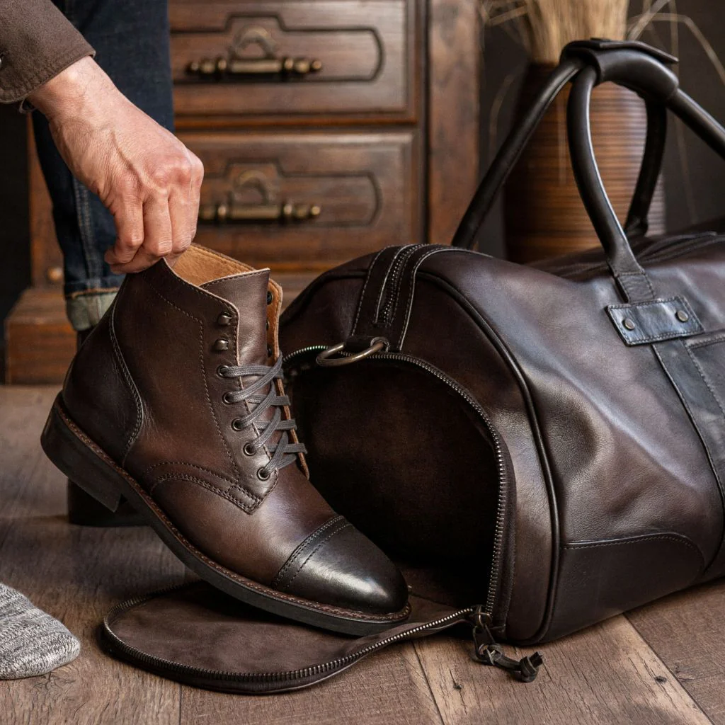 Weekender Bag | Old English - Thursday Boots