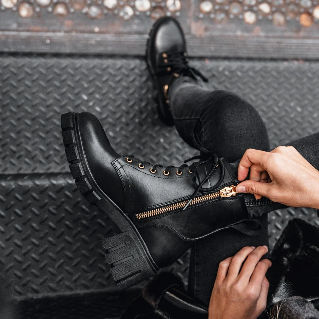 Coda | Black & Gold - Thursday Boots
