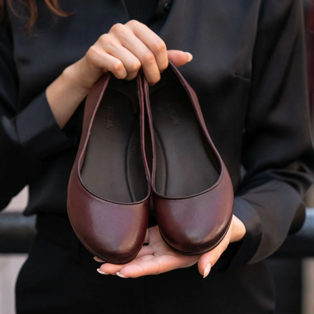 Feliz | Wine - Thursday Boots