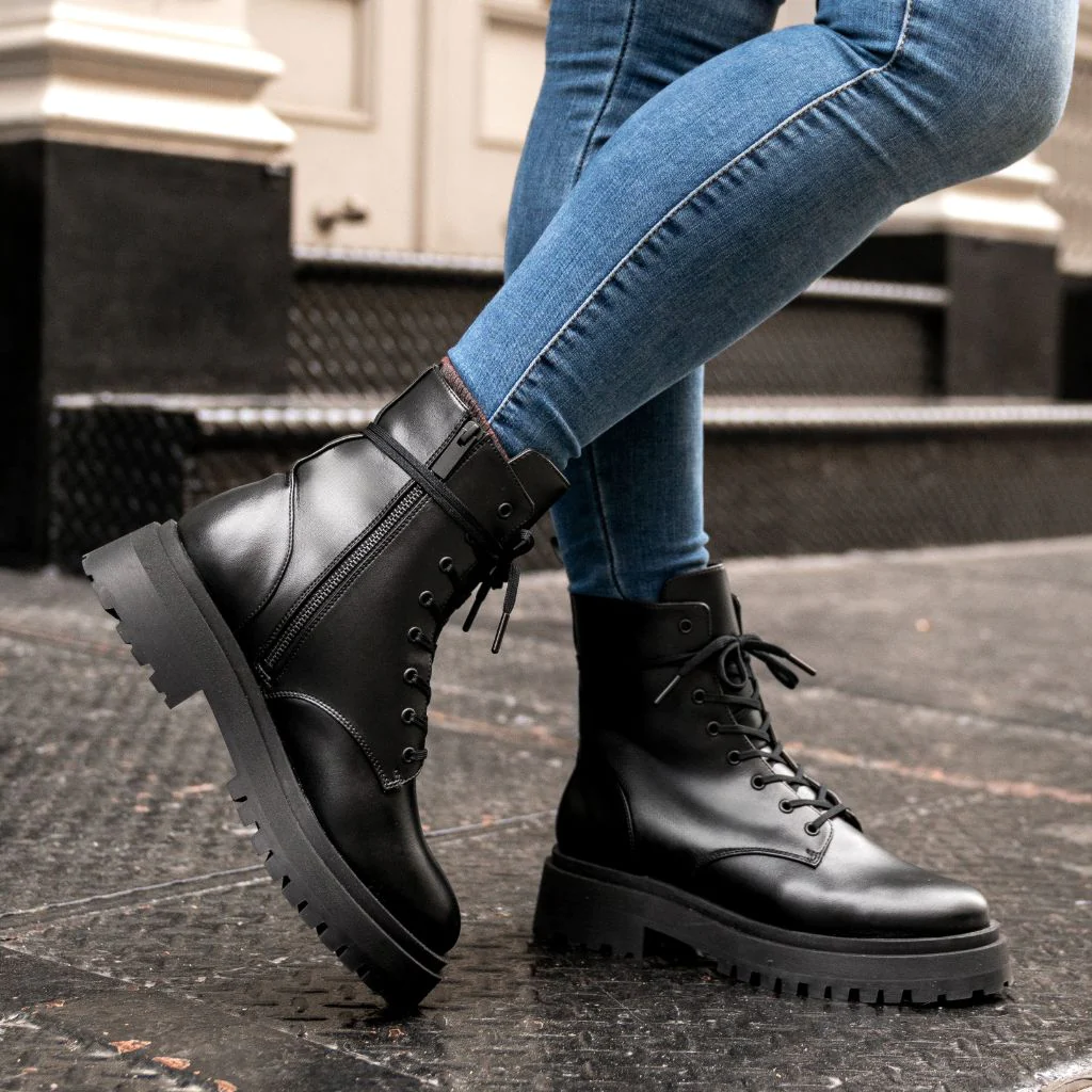 Dolce | Black Vegan - Thursday Boots