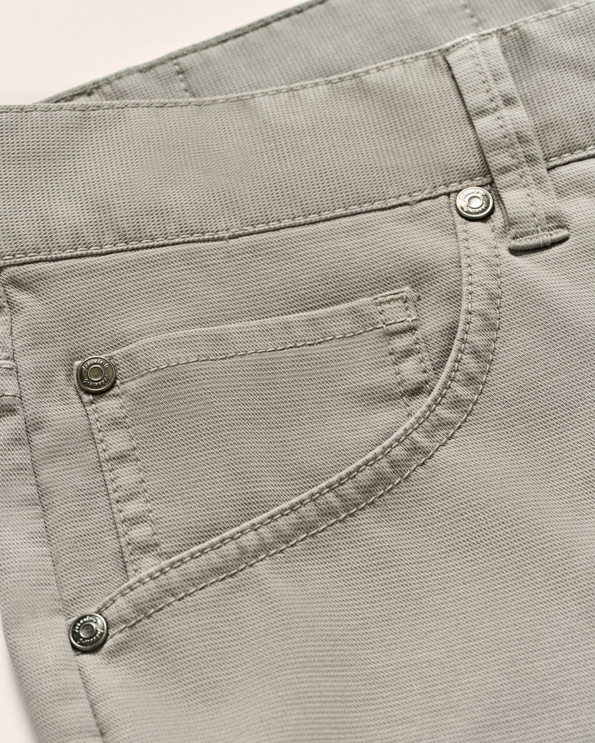 Atlas Lightweight Stretch 5-Pocket Jeans