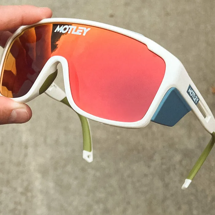 MOTLEY Sunglasses Slider