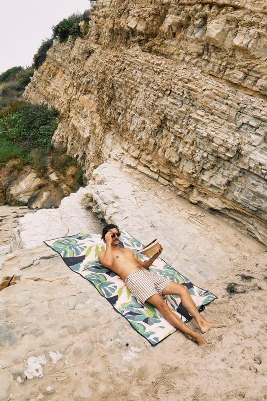 Nomadix Towel Monstera Green Pink Festival Blanket