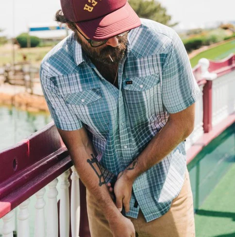 Howler Brothers Mens Woven H Bar B Snapshirt