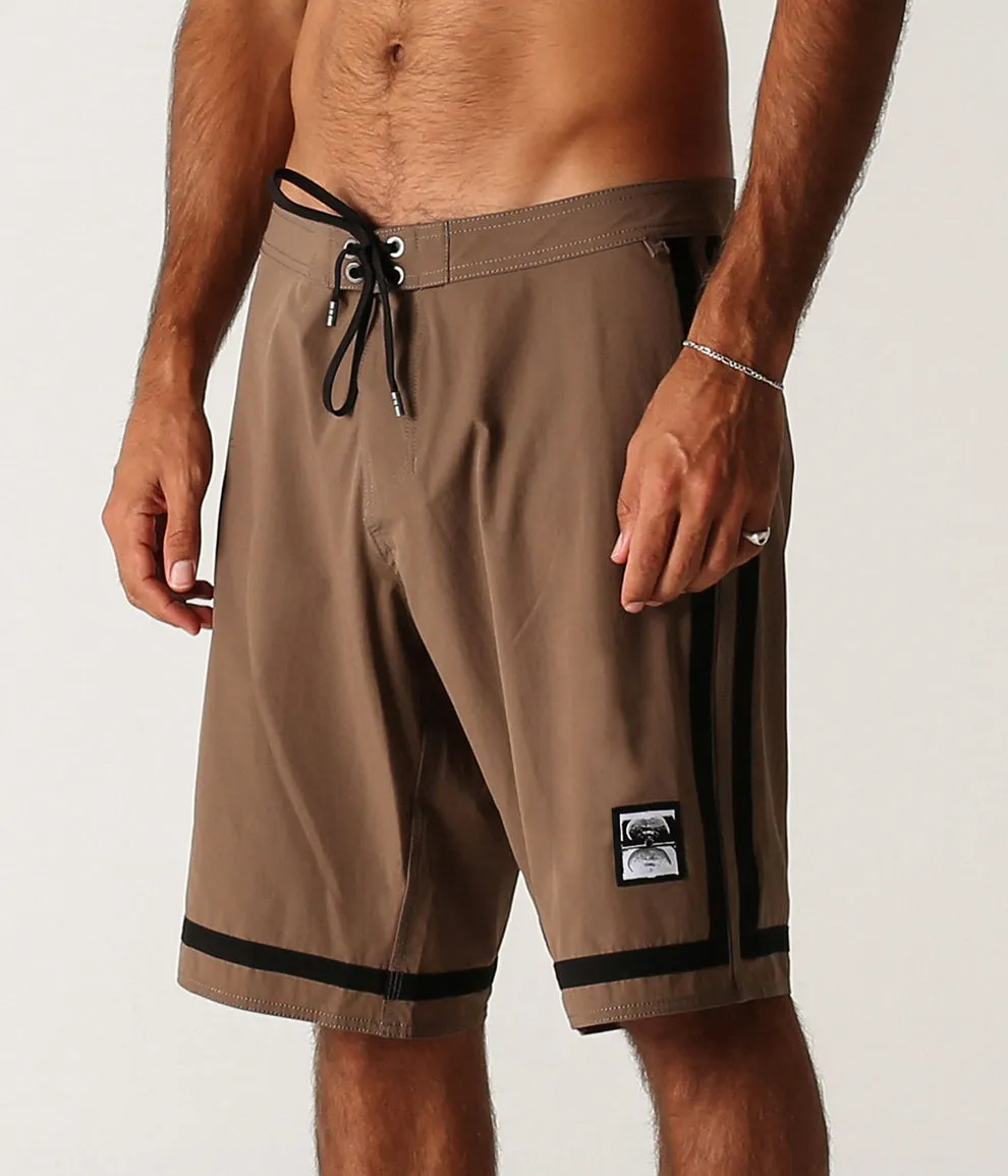 Former Mens Boardshorts Momentum Valentine 20