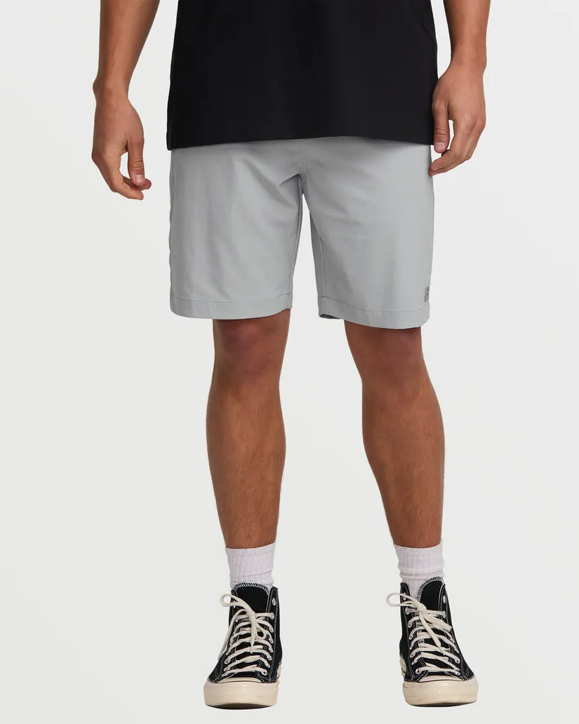 Billabong Mens Shorts Surftrek Journey 20 Hybrid