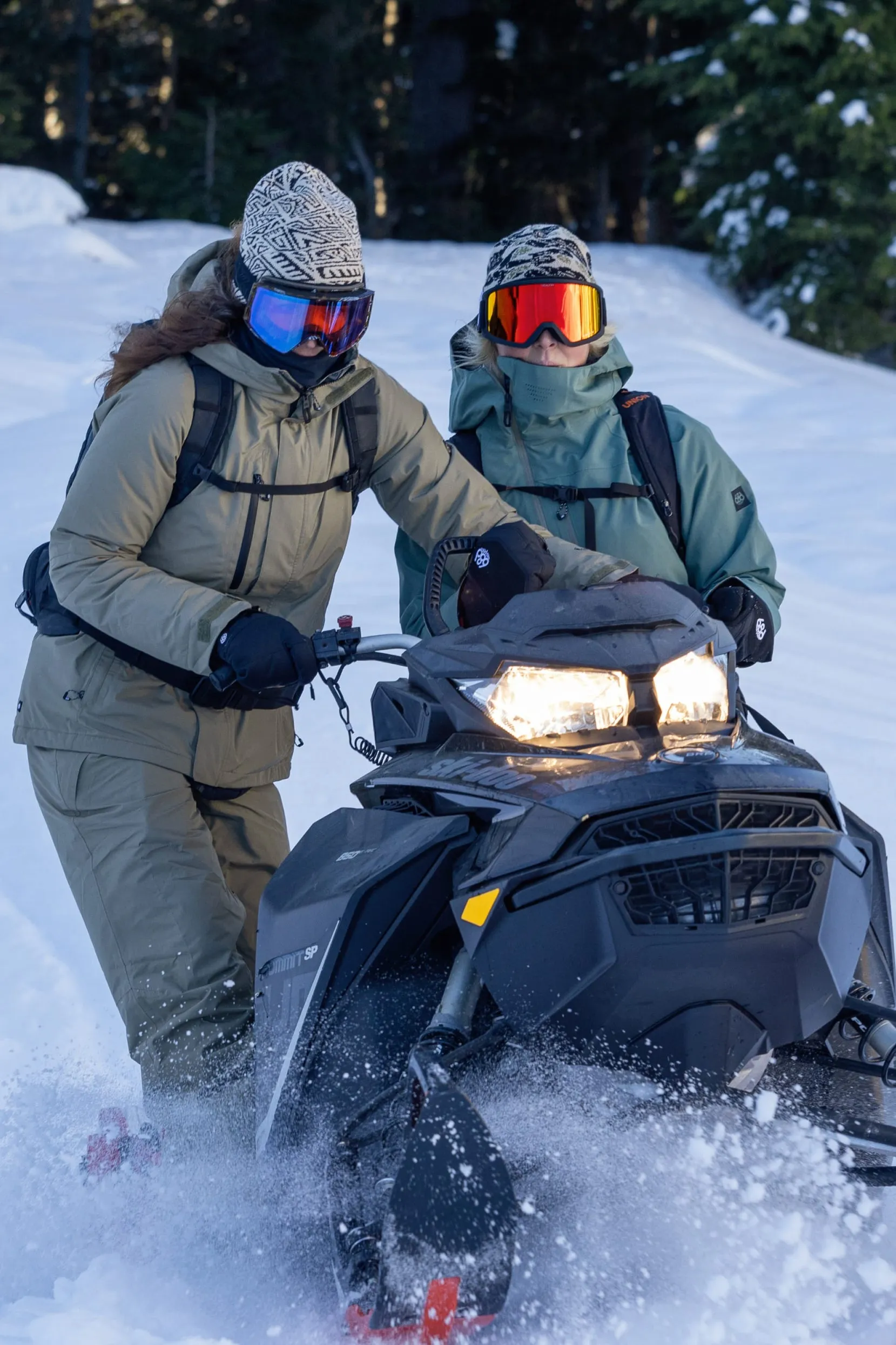 686 Womens Snow Jacket GORE-TEX Willow Insulated
