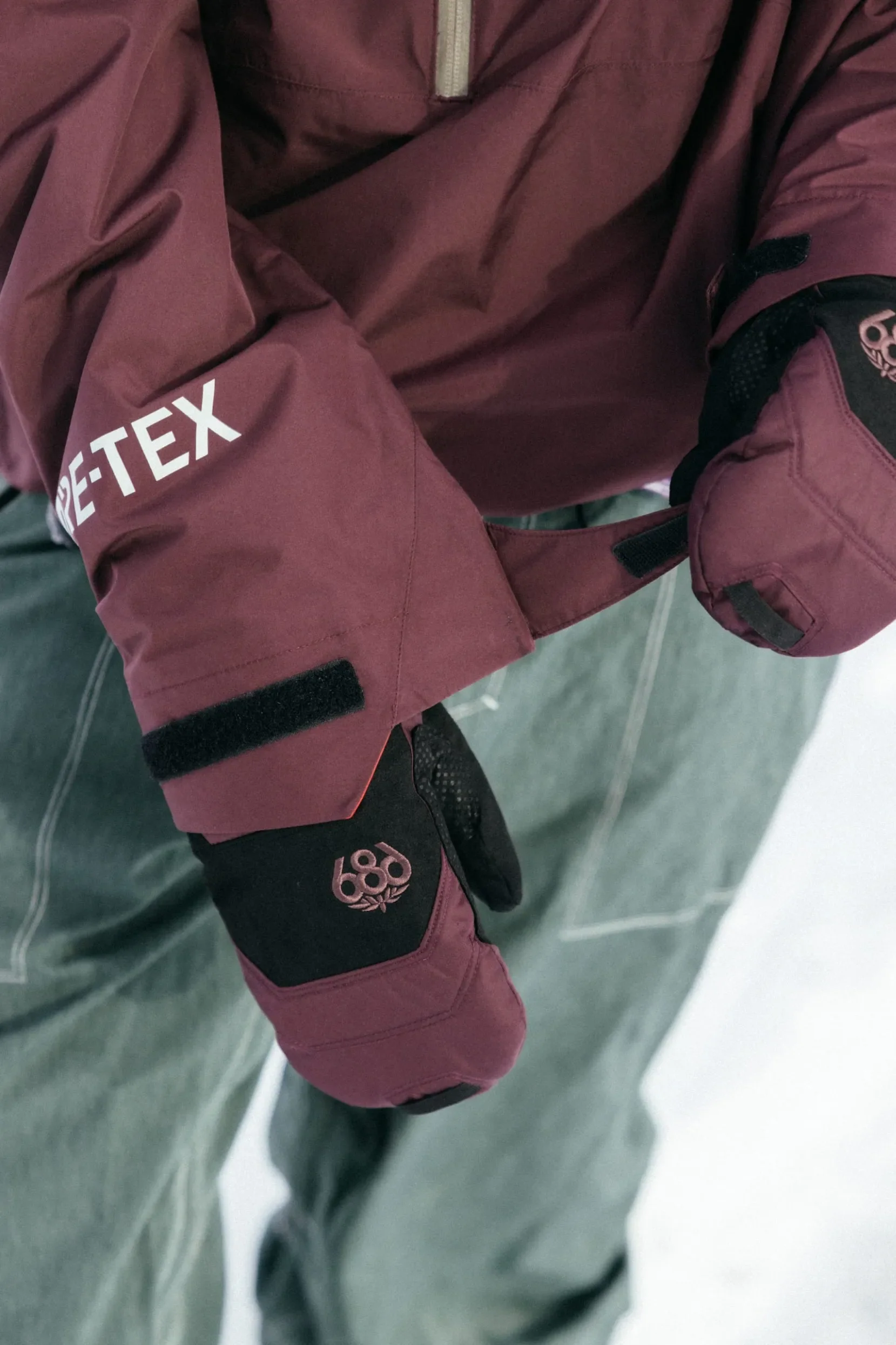 686 Mens Snow Jacket GORE-TEX Fragment Shell Anorak
