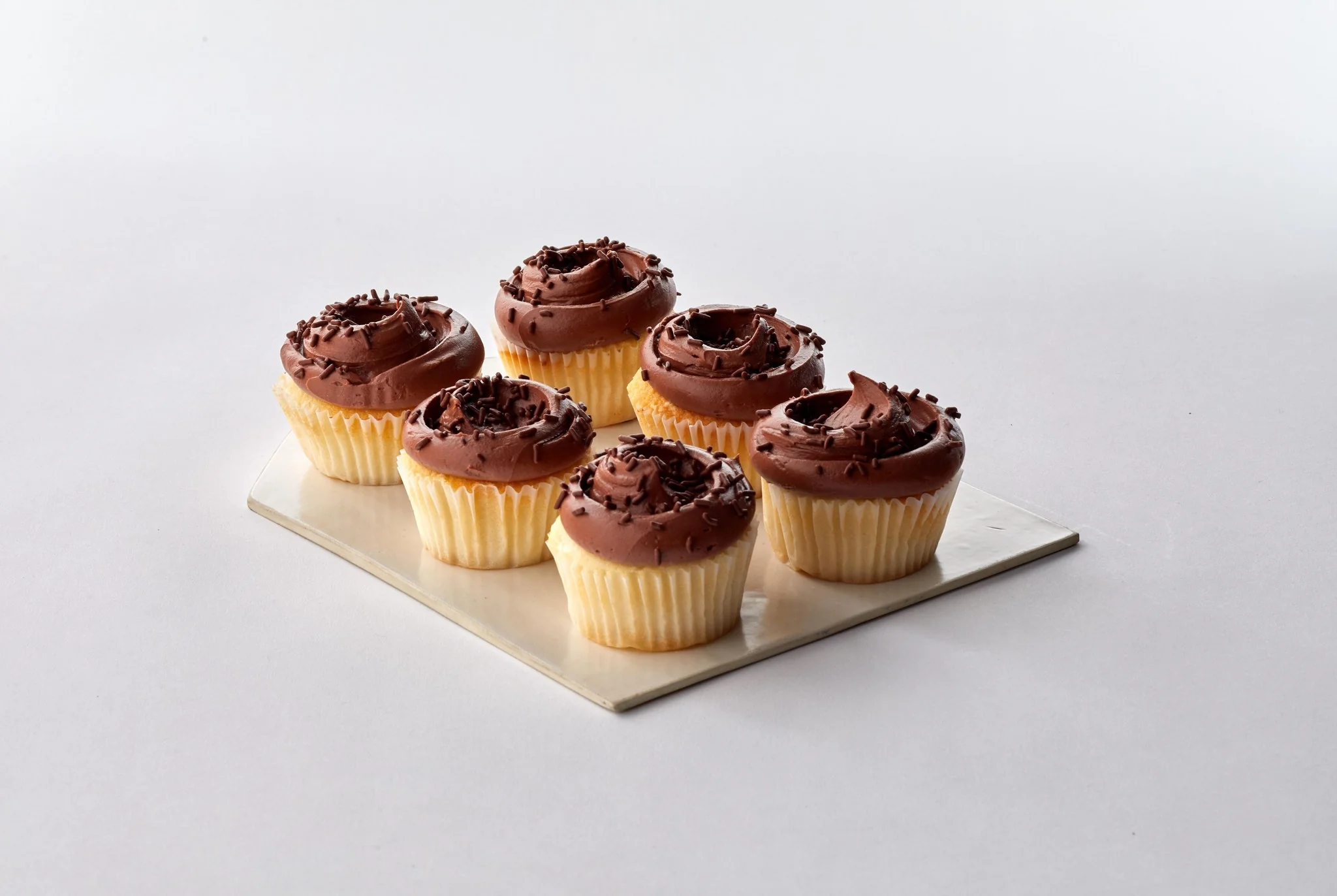 Classic Vanilla Cupcakes - Local