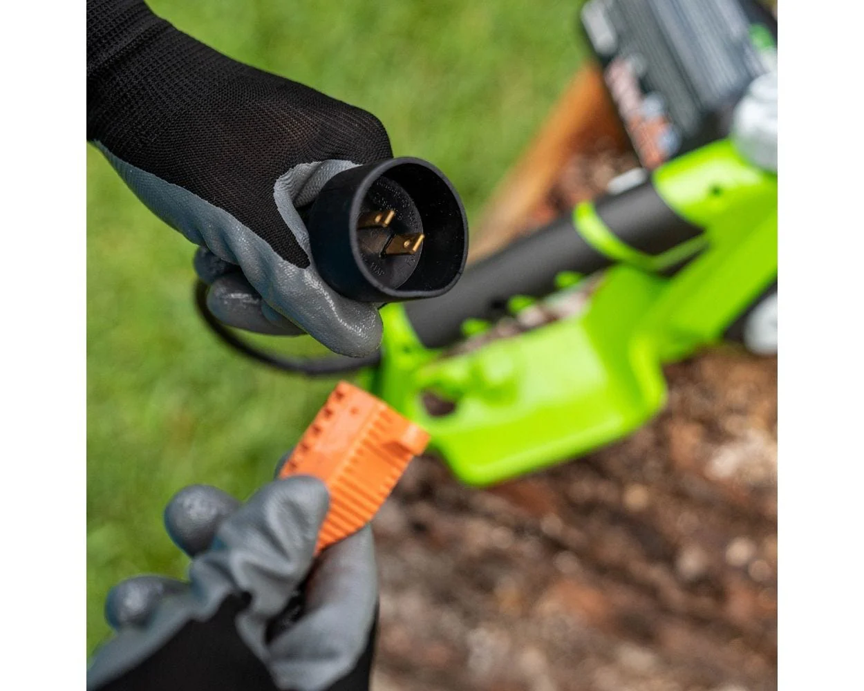 12 Amp 16 Corded Chainsaw