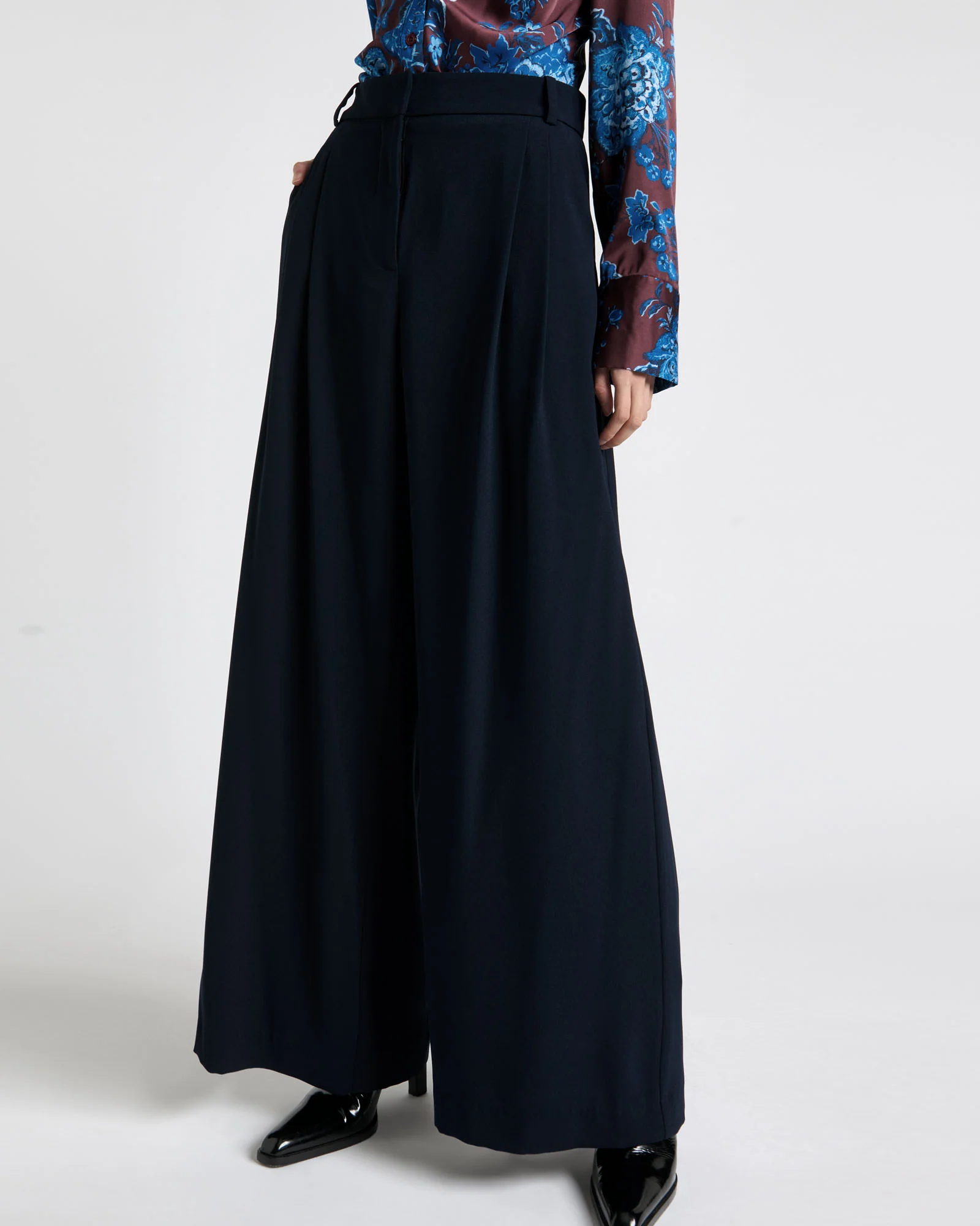 Satin Back Crepe Wide Leg Pant