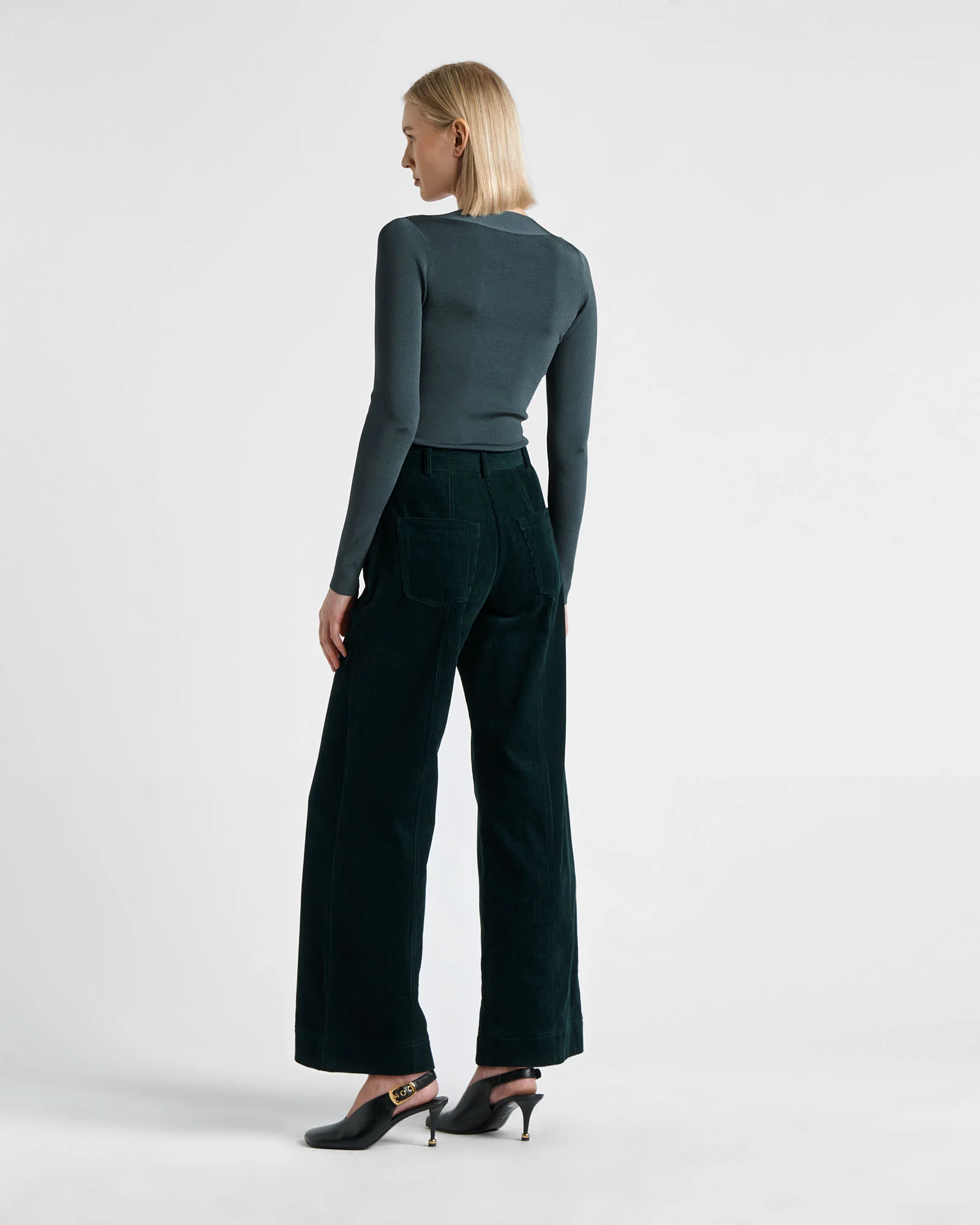 Shiny V-Neck Long Sleeve Knit