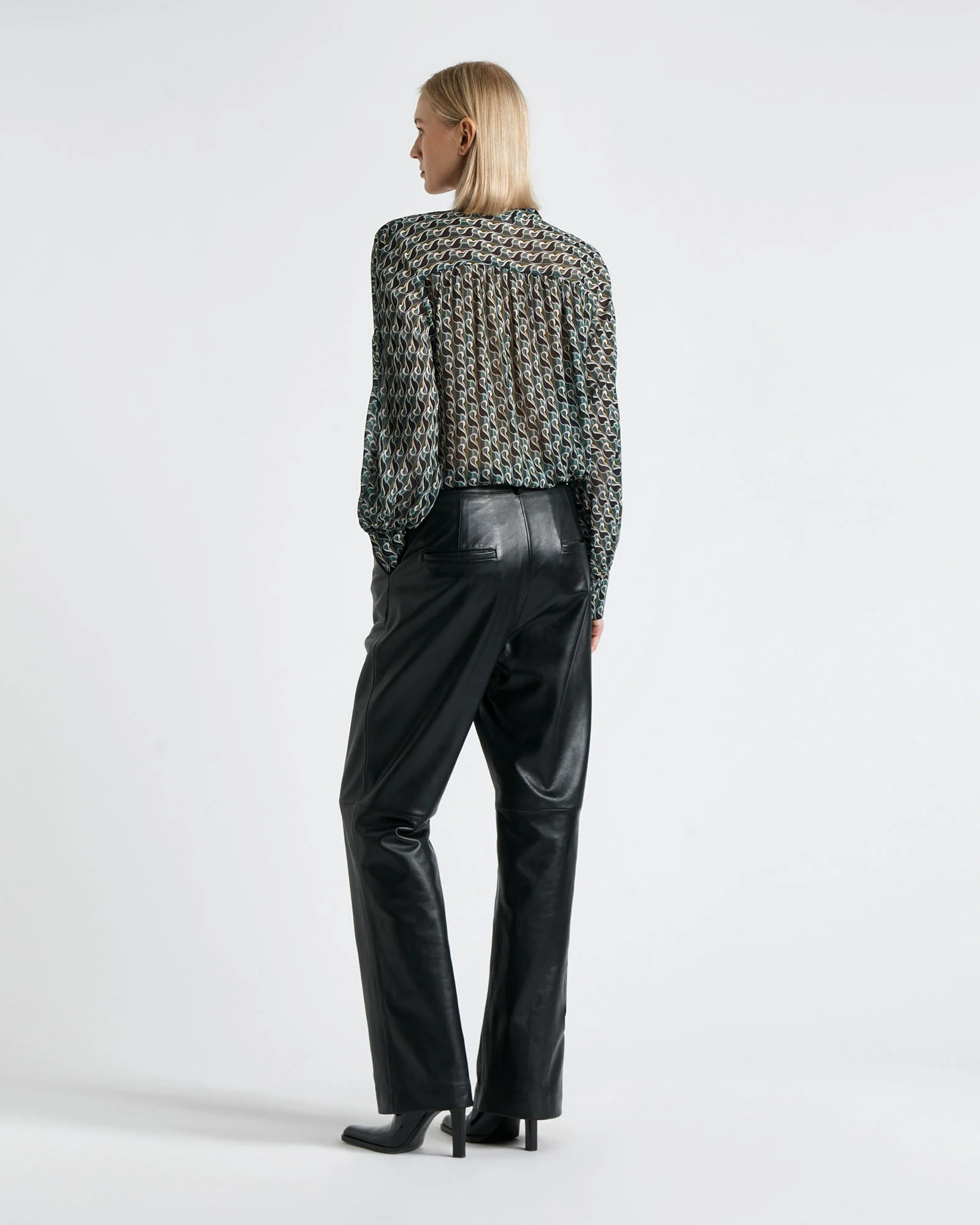 Mod Geo Long Sleeve Blouse