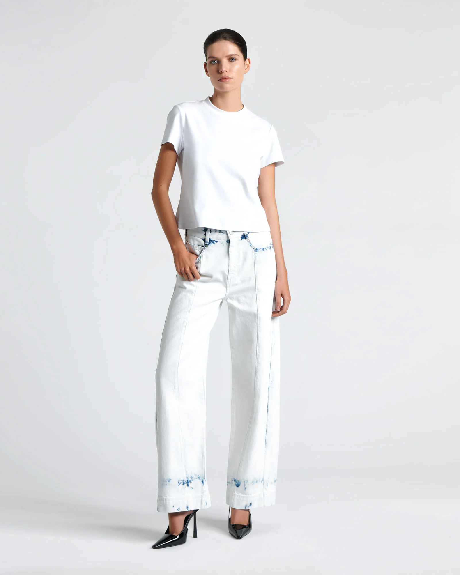 Good Earth Cotton Fitted Tee