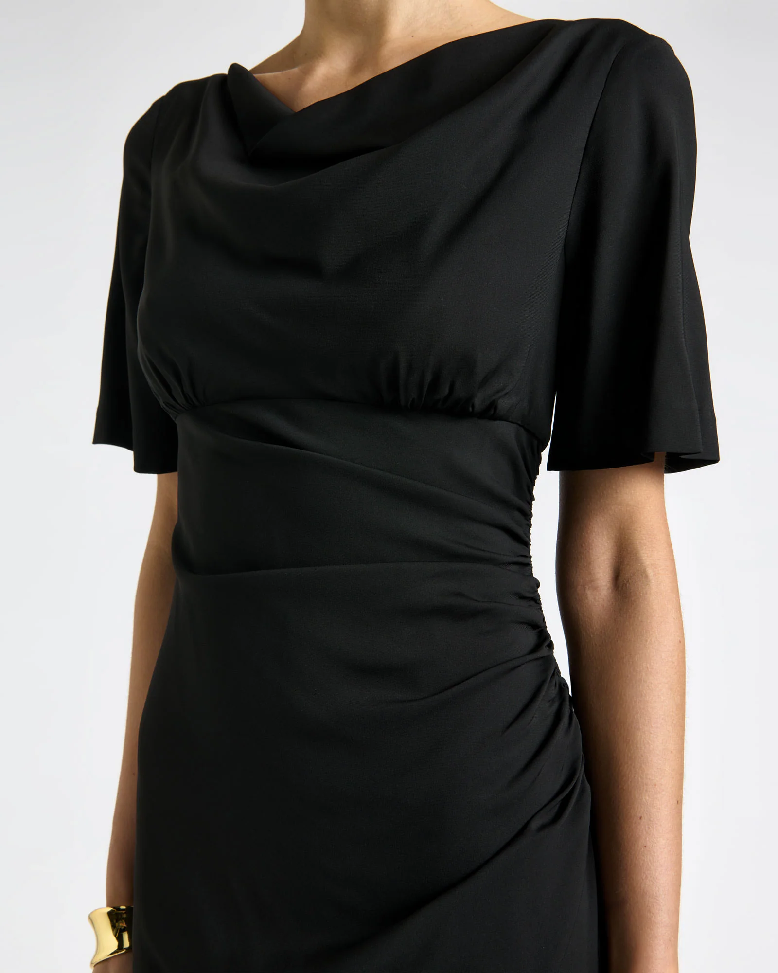 Short Sleeve Ruched Midi Dress