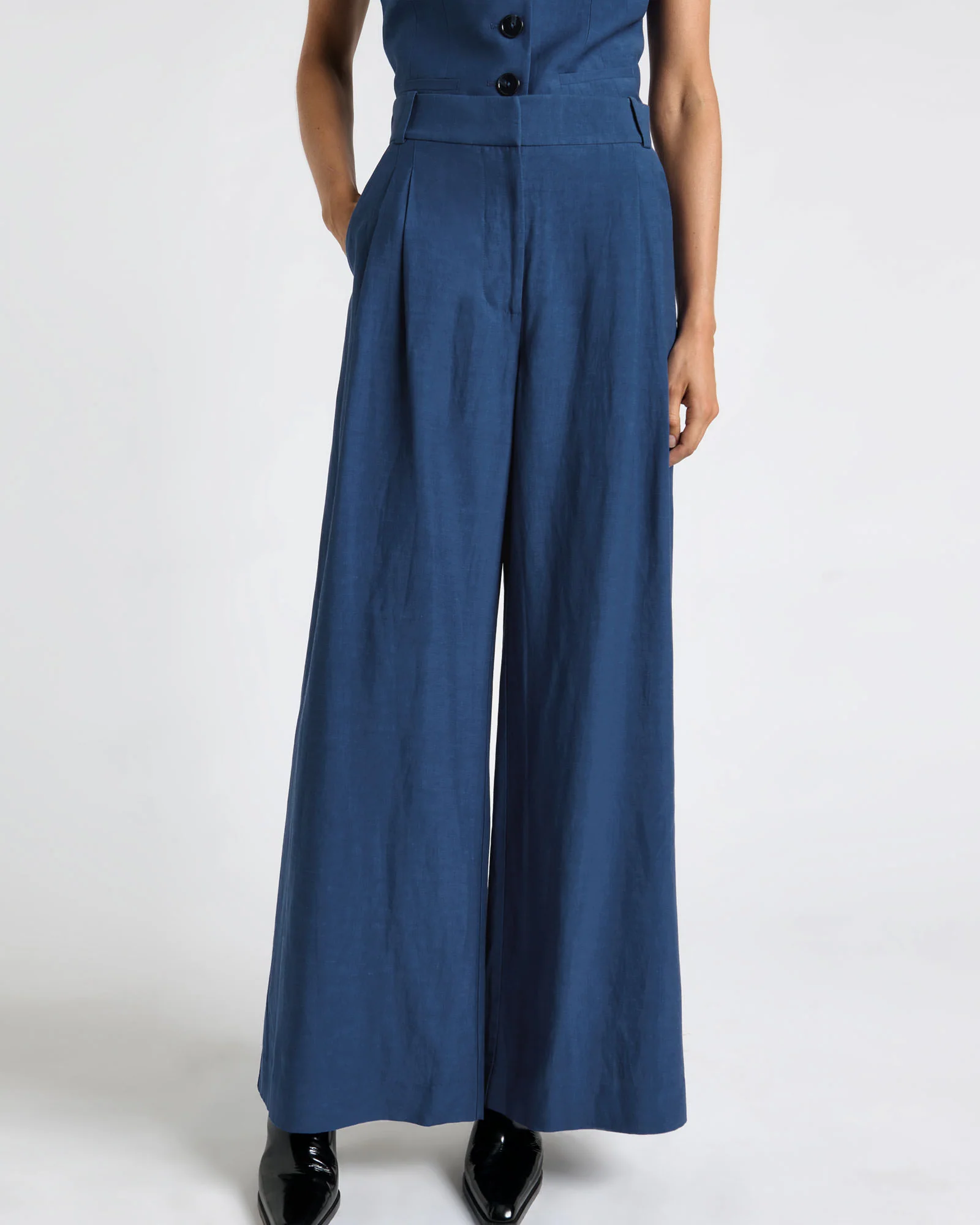 Viscose Linen Double Pleated Wide Leg Pant