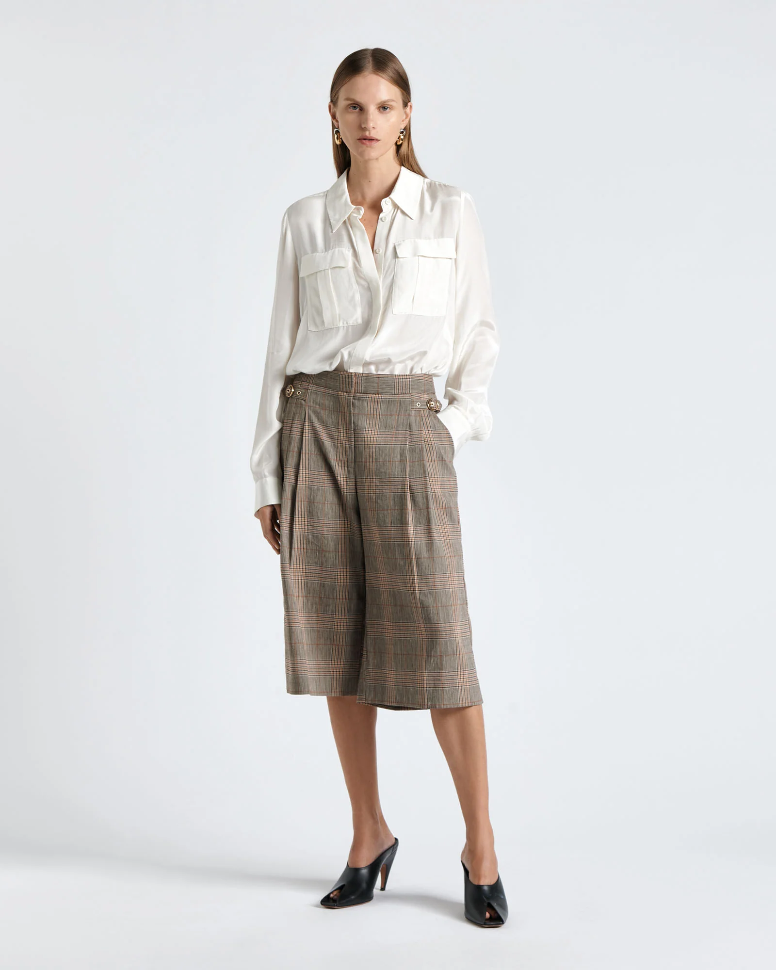 European Linen Wool Check Short