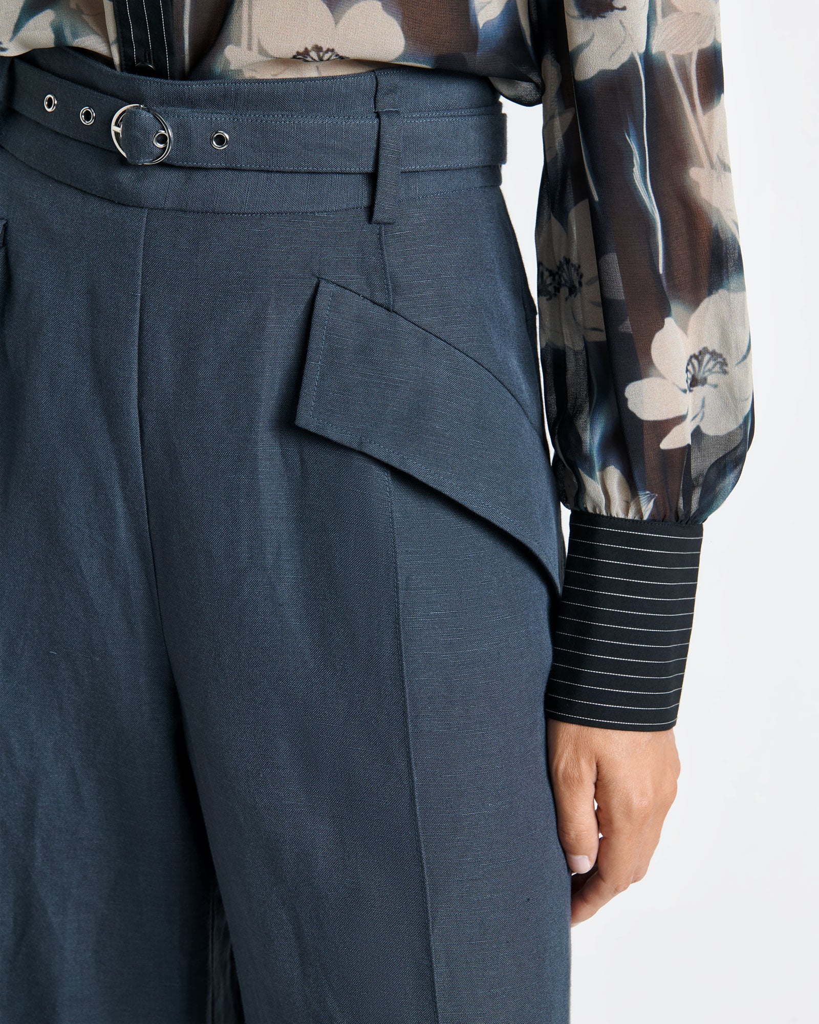 Linen Blend Drapey Wide Leg Pant