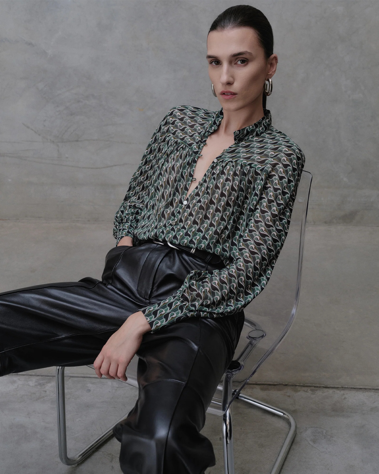 Mod Geo Long Sleeve Blouse